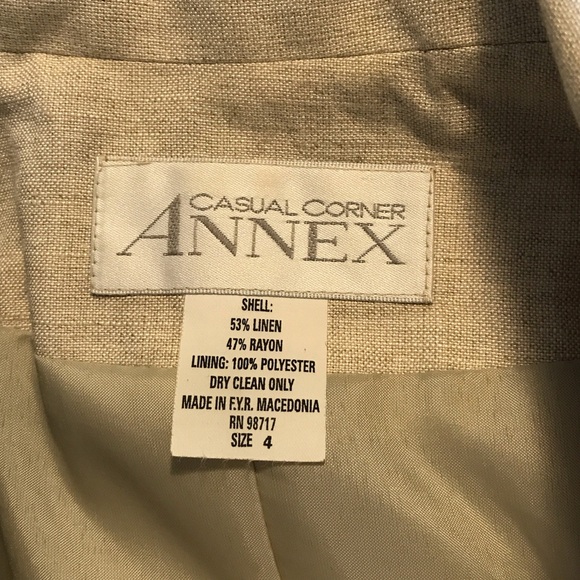 Casual Corner Light Beige Linen Blazer with shoulder pads - Picture 2 of 6